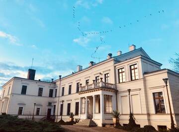 Фотографии Фермерские дома Folwark Złodziejewo przy Pałacu Jasminum г. Zalesie (Польша) №1 Фото Фермерские дома Folwark Złodziejewo przy Pałacu Jasminum г. Zalesie 1